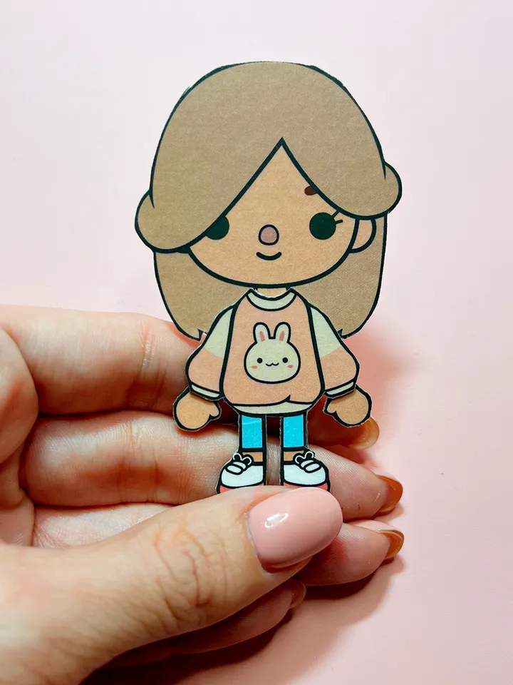 Toca Boca dolls with paper clothes