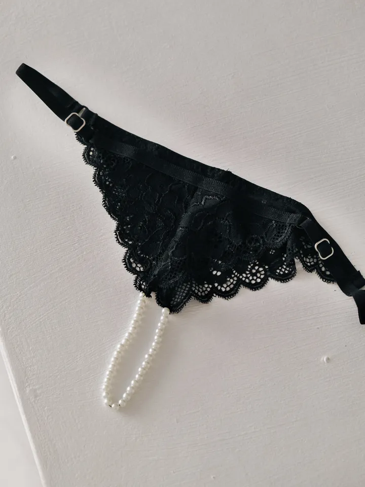 Crotchless panties with beads - Open crotch panties - Sexy panties for women