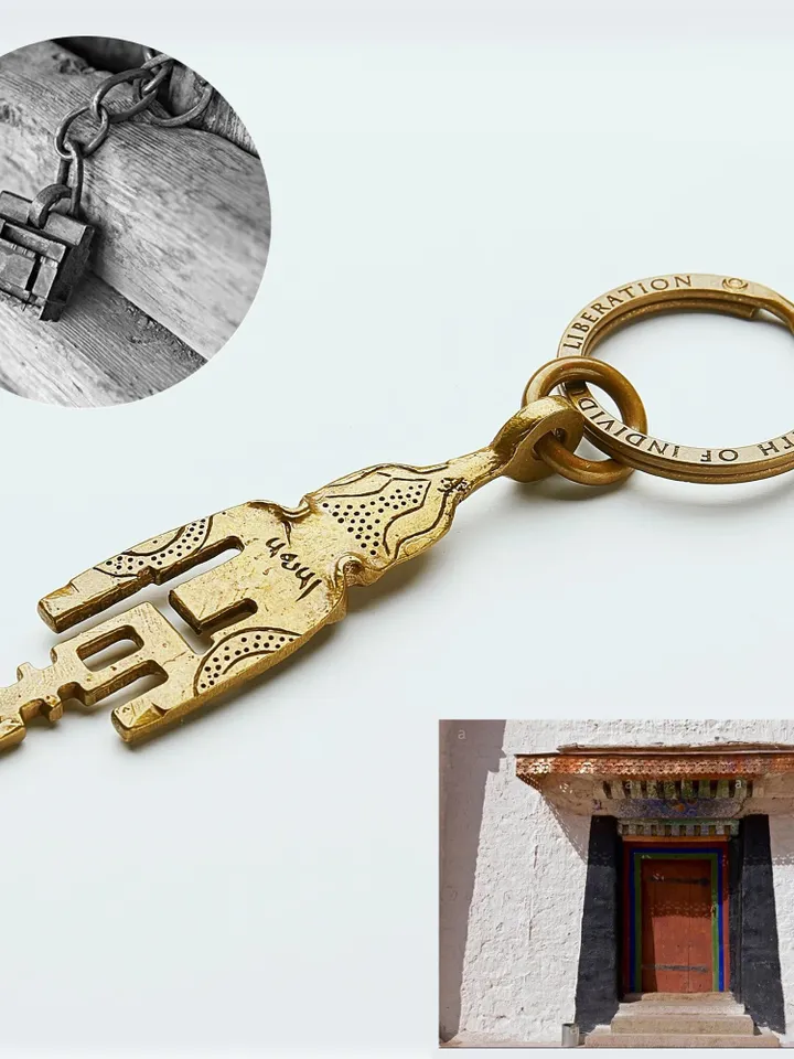 Gandhanra Antique Tibetan Amulet Keychain,The Key of Heart, Trantic Buddhism Dharma, Himalayan Style Pendant,Made of Pure Brass