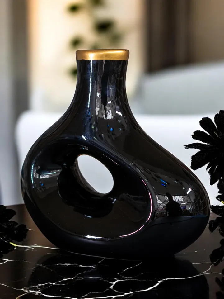 Handcraftmanship Large Black Vase For Flowers With Gold Accent | Decorative Black Vase For Livingroom | Large Black Vase with Gold Accent
