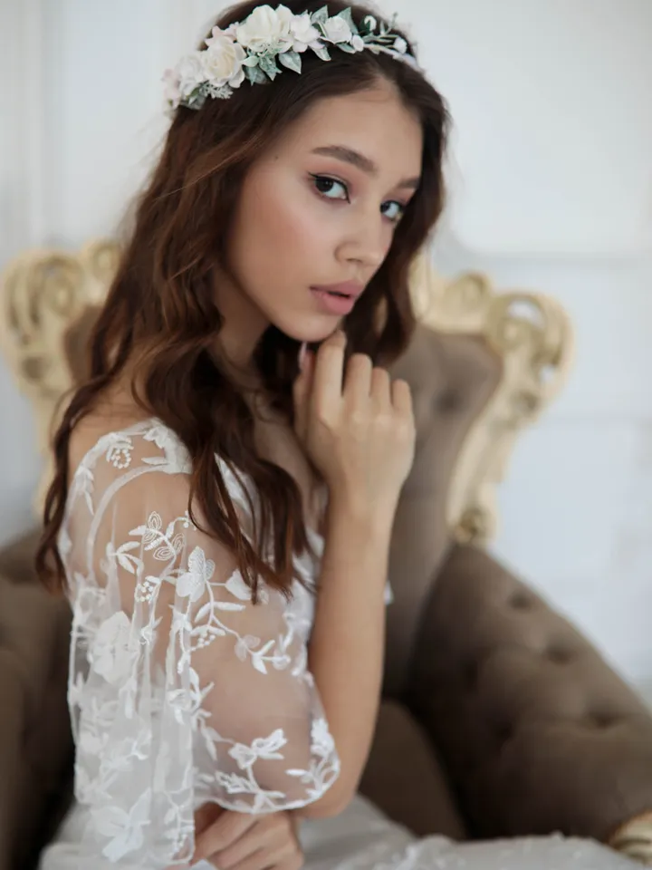 White flower crown, Wedding Flower Crown, Side Flower crown, Bohemian crown, Flower Girl Crown, Rose Flower Headband