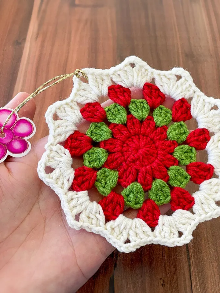 Xmas Crochet Coasters Pattern, Easy Christmas Doily Coasters for Beginners, Crochet Cup Coasters Perfect for Holiday Decor and Gift Giving