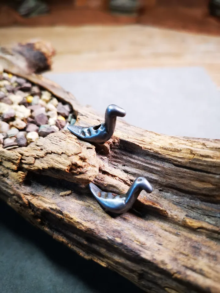 Gandhanra Handmade Tibetan Amulet Pendant,Mini Birds Bead, Mala Marker Bead Accessories, Made of Cold Iron