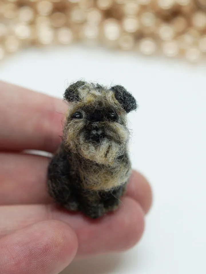 Tiny needle felted Brussels Griffon, miniature felted pet, dog portrait, made to order