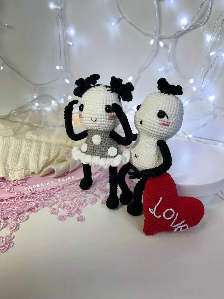 PDF Dolls in Love Crochet Pattern, Amigurumi Couple, Valentine's Day Gift, Crochet Doll Boy and Girl, Heart Pattern, Cute Small Toy PDF