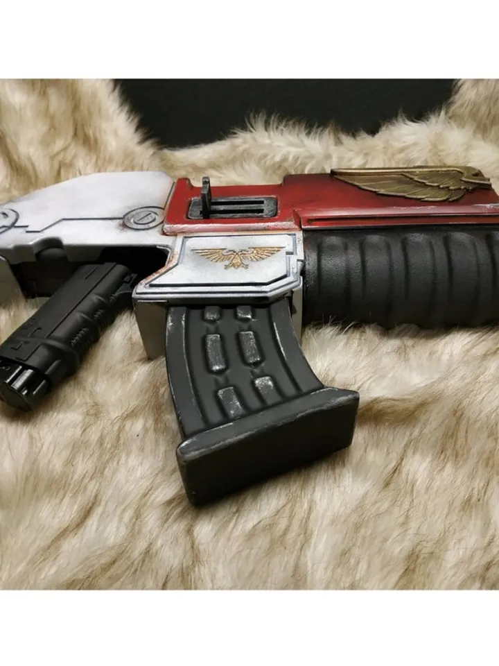 Bolter - pistol - bolt pistol - paintball gun - decorated - Warhammer 40K - insp