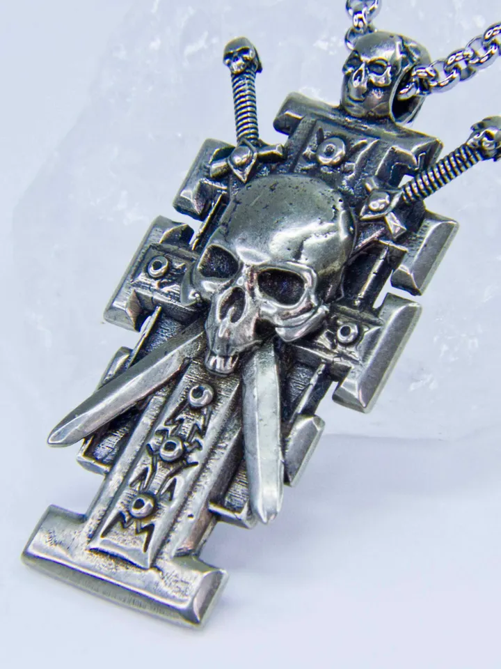 Ordo Xenos Insignia with Skull and Crossed Swords