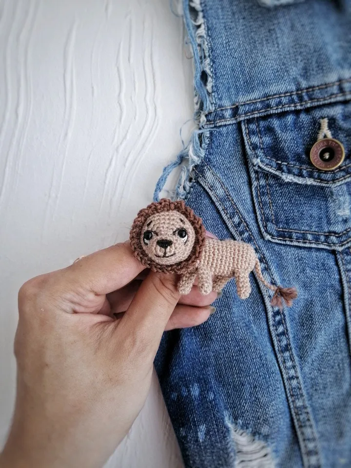 PDF Crochet SET Brooches Pattern: Giraffe, Lion, Koala, Amigurumi Brooch Pattern Crochet small toy Keychain Amigurumi Pattern Animal Pattern