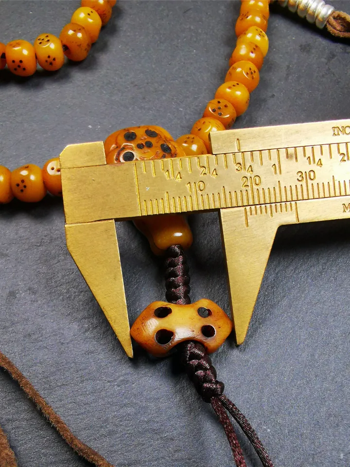 Gandhanra Handmade Tibetan Yak Bone Dice Beads Mala,108 Prayer Beads for Meditation,Diameter 7mm, Length 68cm