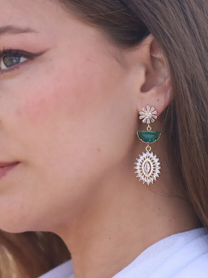 Emerald Green Gold Art Deco Wedding Earrings For Bride, Swarovski Crystal Vintage Boho Bridal Earrings, 1920s Flower Gatsby Wedding Earrings