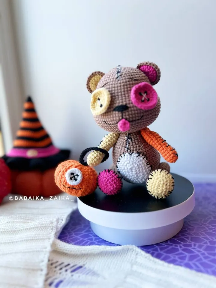 PDF Crochet Bear with a Pumpkin crochet pattern, Halloween amigurumi, Amigurumi Pumpkin monster, Amigurumi Bear patrón en español
