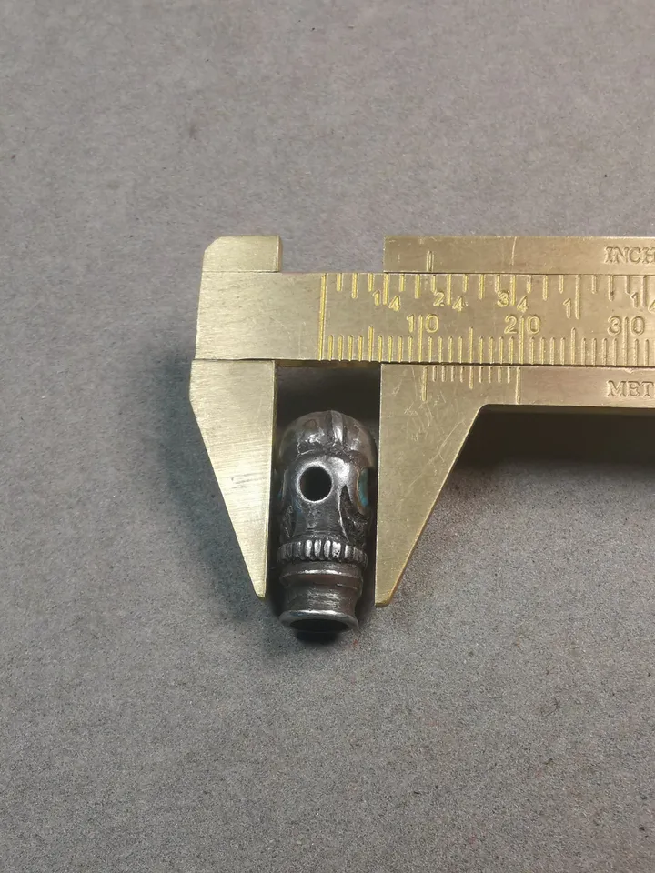 Gandhanra Tibetan Cold Iron Guru Bead,Skull Shape T-drilled 3-Hole Prayer Bead,Mala Bead,Connector Bead for Buddhist Bead Accessories