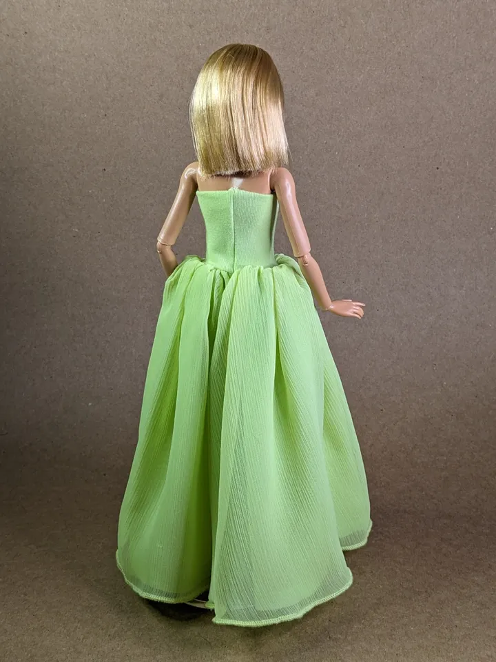 Handmade green maxi dress for 1/6 scale female dolls
