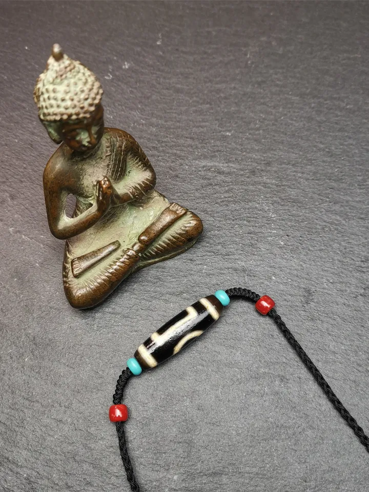 Gandhanra Antique Tibetan Sky & Earth Dzi Bead Necklace,1.38&quot; x 0.4&quot;,30 Years Old