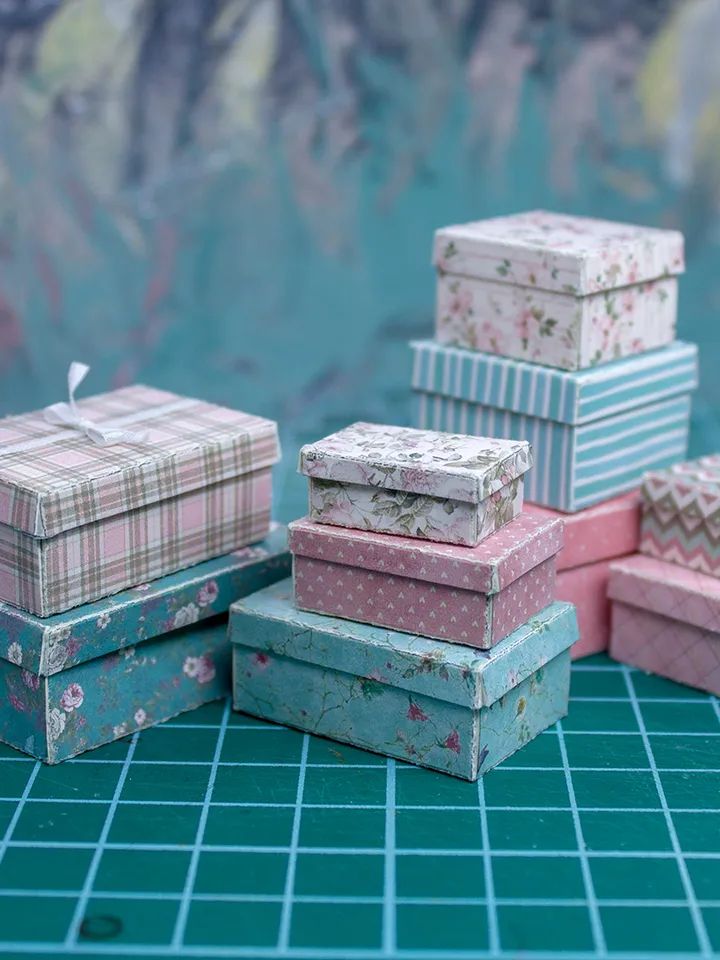TEMPLATE Miniature Valentine's boxes for 1:12 scale dollhouse