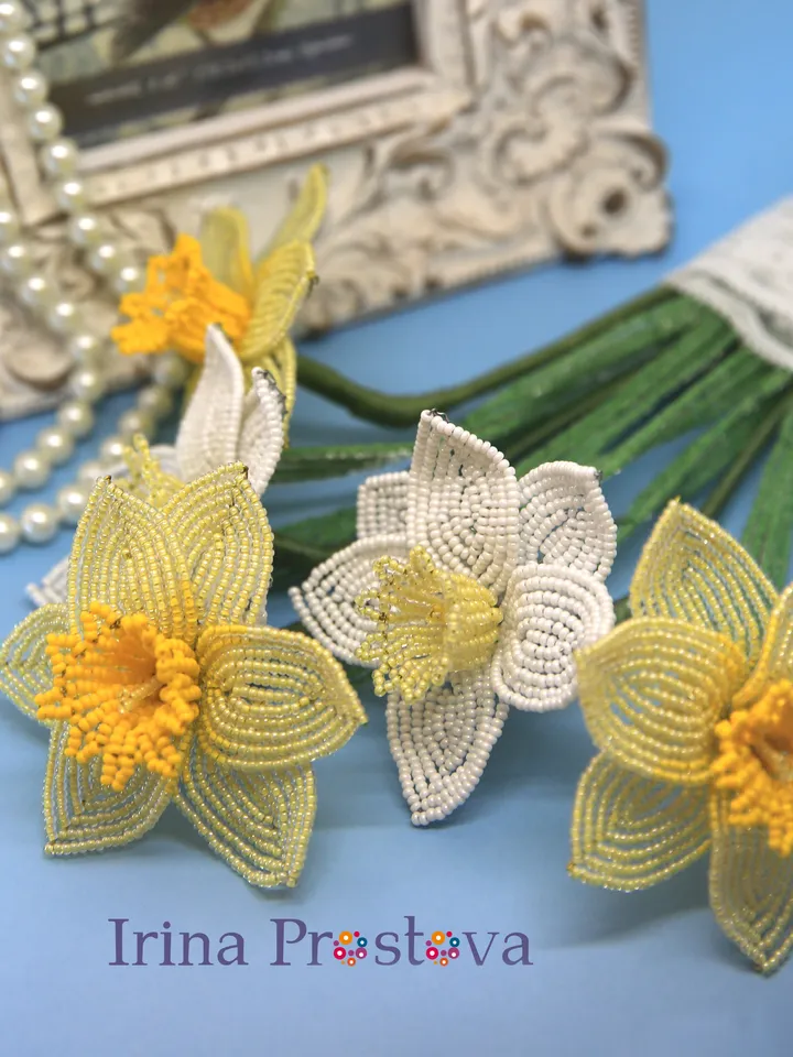 Beaded Narcissus and tulip | Beaded Flowers pattern | Seed bead patterns | Beadwork pattern