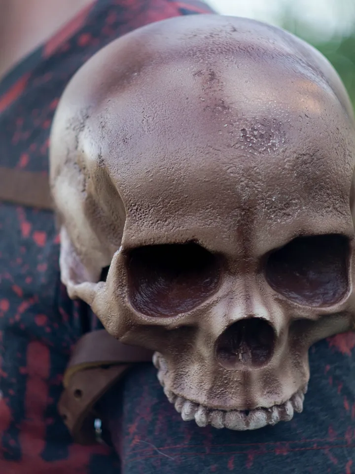 Skull Pauldrons, Human Skull Shoulder Pads, Fantasy Armor, Cosplay Armor, Celtic Leather Armor, Viking Armor, Larp Armor