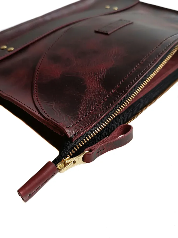 PDF Pattern of a leather folder for documents - Download PDF