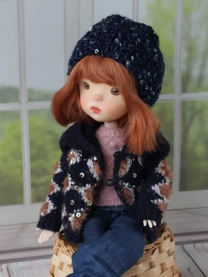 Exclusive dark blue hooded jacket for OB22 dolls: handmade from merino yarn with silk