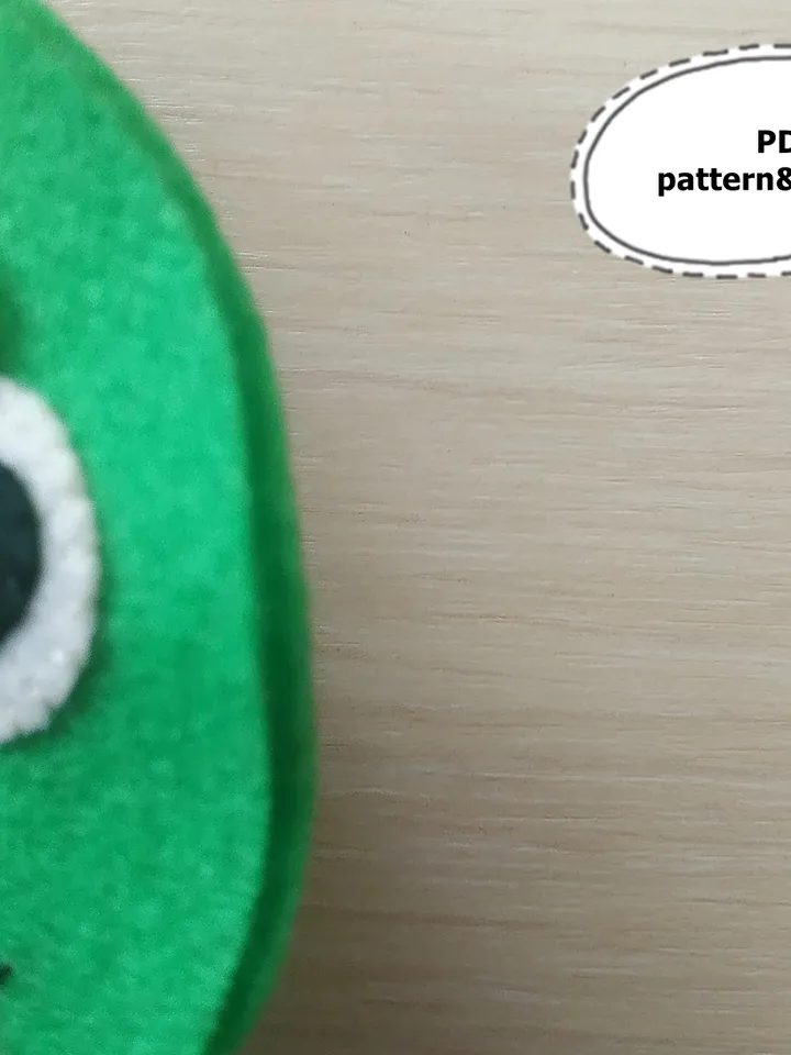 Halloween zombie pattern, Halloween pattern, felt pattern, zombie sewing pattern, zombie ornament, felt zombie pattern, Halloween décor, Halloween gift, Halloween plush zombie, plush zombie toy