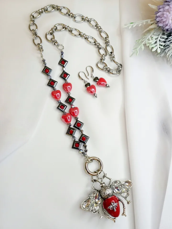 Red bee hearts necklace and earrings set, statement bee jewelry, bee gift, insect jewelry, heart earrings necklace set