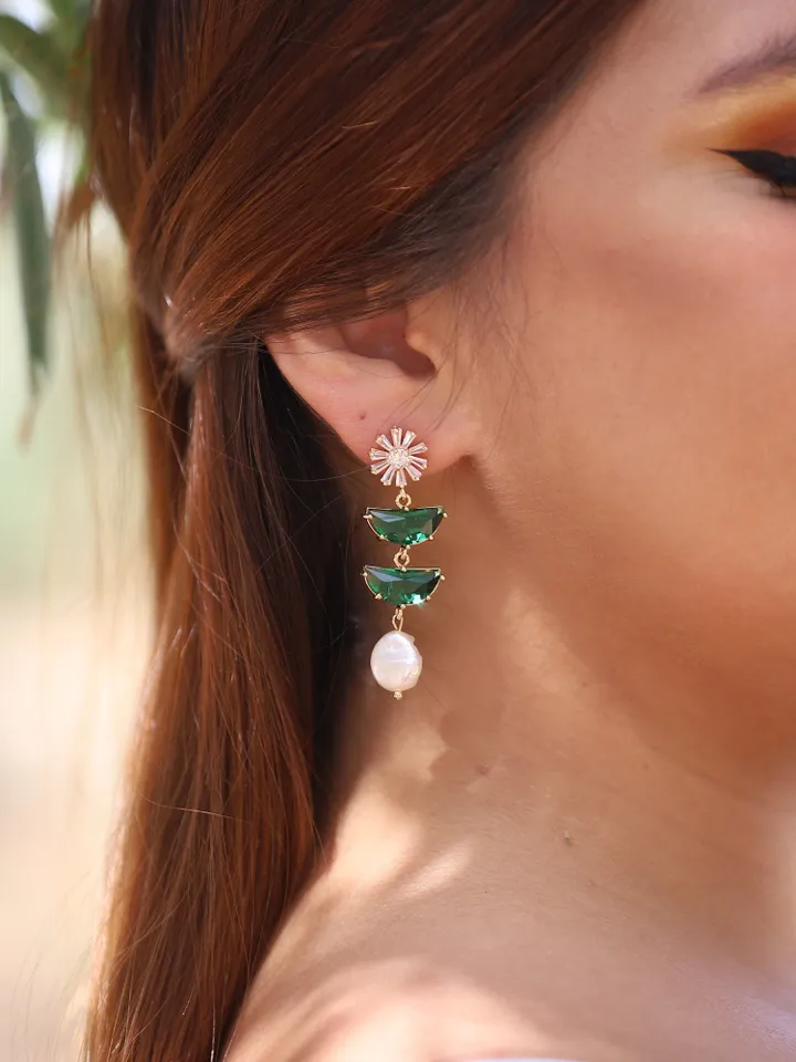 Art Deco Wedding Earrings, Baroque Freshwater Pearl Statement Bridal Earrings, Gold Emerald Green Chandelier Wedding Earrings, Boho Jewelry