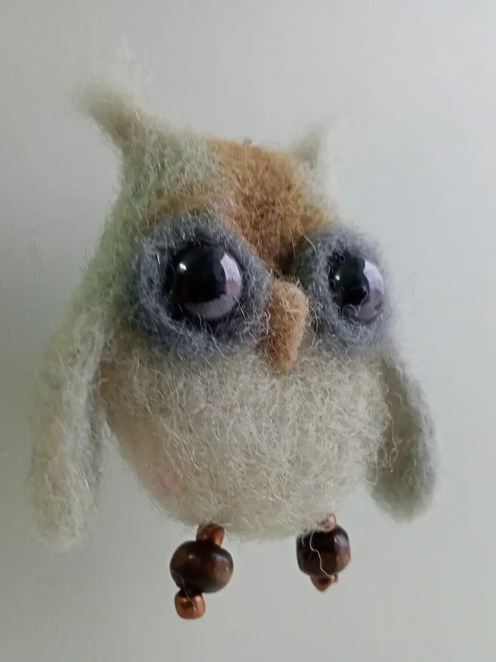 Handmade needle felting OWL brooch/Totem animal brooch/Woodland animal brooch/Cute little BEAR brooch/Children brooch