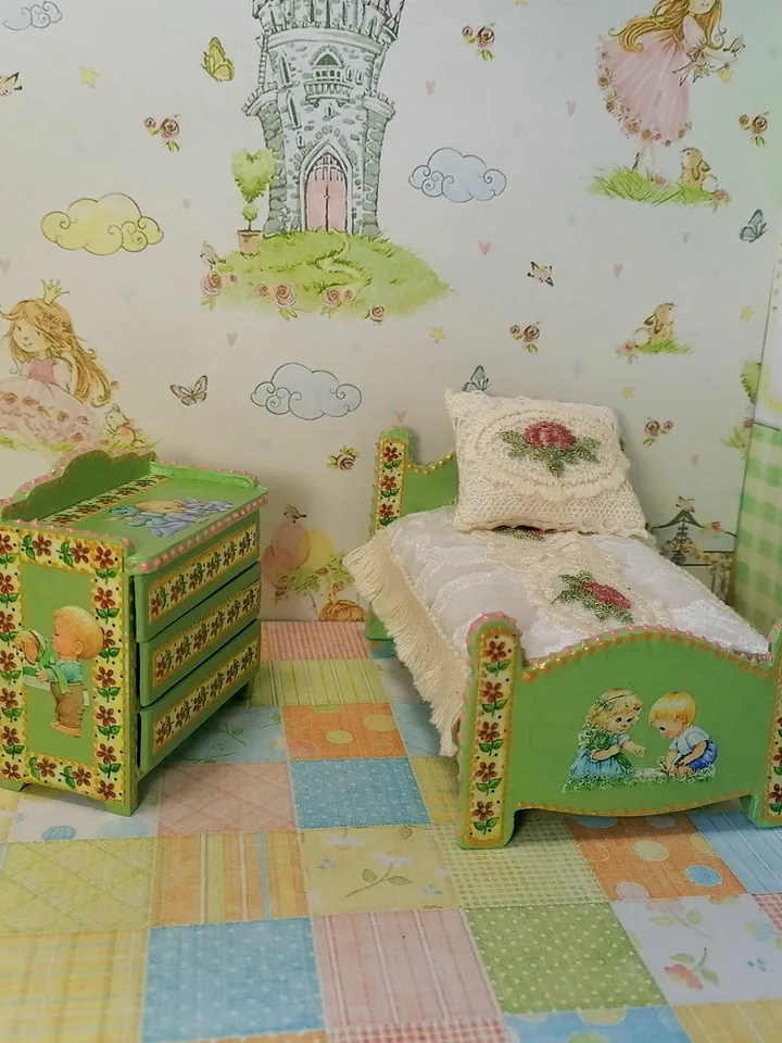 Dollhouse roombox furniture. Furniture for dolls. Furniture set.