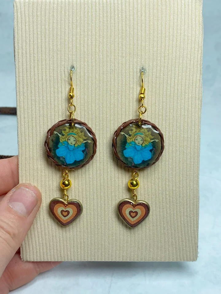 Set of handmade jewelry in the style of "Alice". Author's design.
