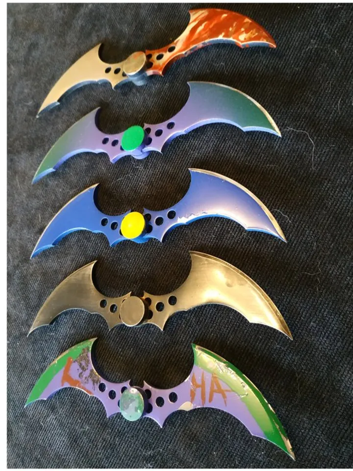 Batman cosplay - Batarang - a set of batarangs - made of plastic - One unit is a