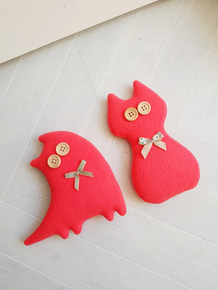 Pink plush cat sewing pattern PDF, digital tutorial in English, stuffed animal diy