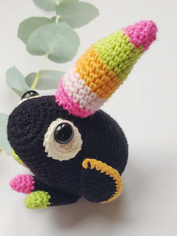 Toucan bird easy crochet amigurumi pattern 2 in 1