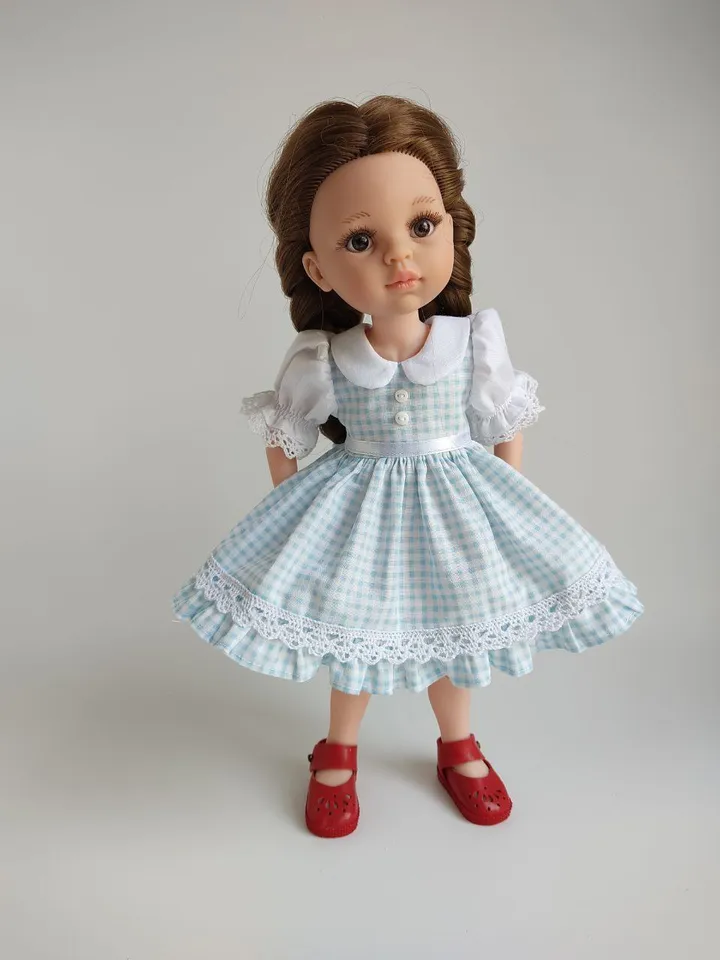 PDF sewing pattern for Paola Reina dolls.