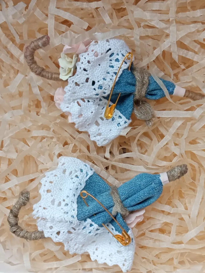 Set of 2 denim brooches handmade/jeans brooches on a pin/blue brooch/women's accessories/gift for her/ mother day gift