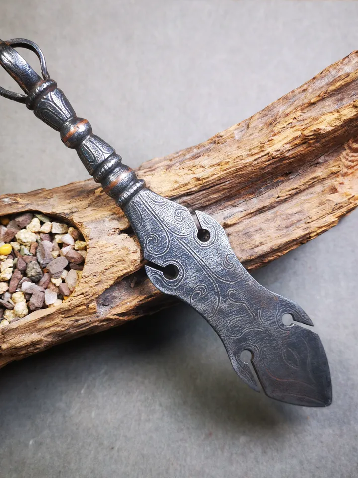 Gandhanra Tibetan Amulet Kila Dagger (Dorje Phurba),Dharma Ritual,Altar Tool,Made of Cold Iron inlaid with Copper