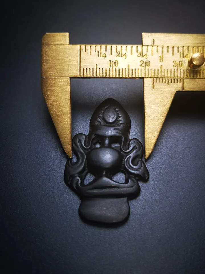 Gandhanra Antique Triratna Symbol Badge, Nubro,Tibetan Buddhist Protective Amulet Pendant,Made of Thokcha,60 Years Old