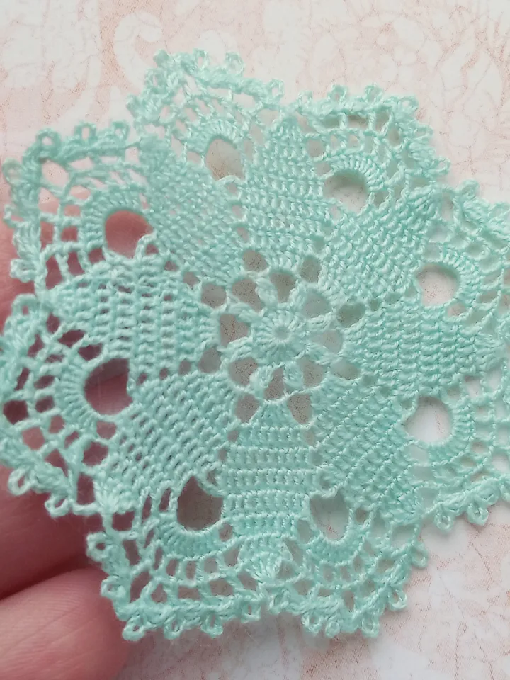 Miniature Mint Doily