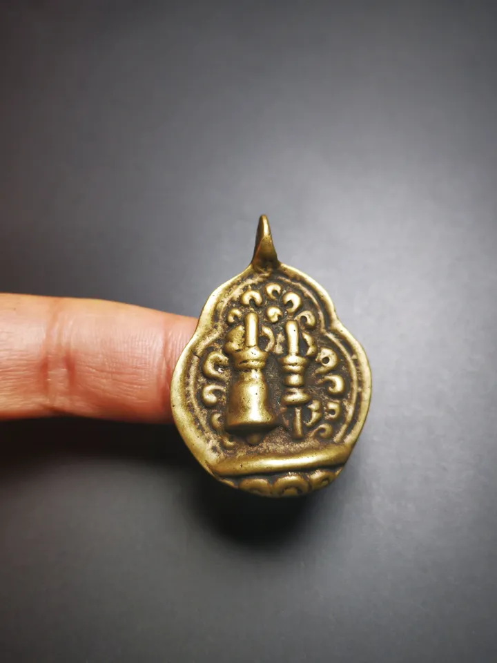 Gandhanra Antique Tibetan Buddhist Protective Amulet Pendant,A Tibetan vajra (club) and tribu (bell),Made of Copper, 50 years old