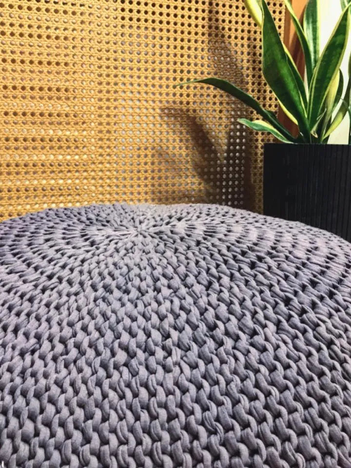 Big Pouf