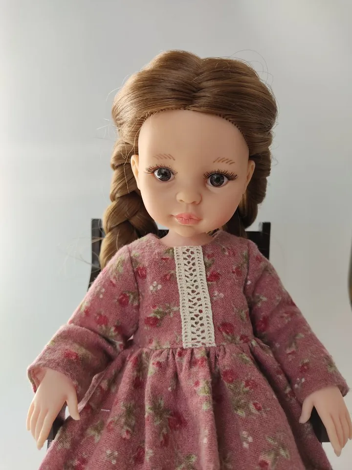 PDF sewing pattern for Paola Reina dolls.