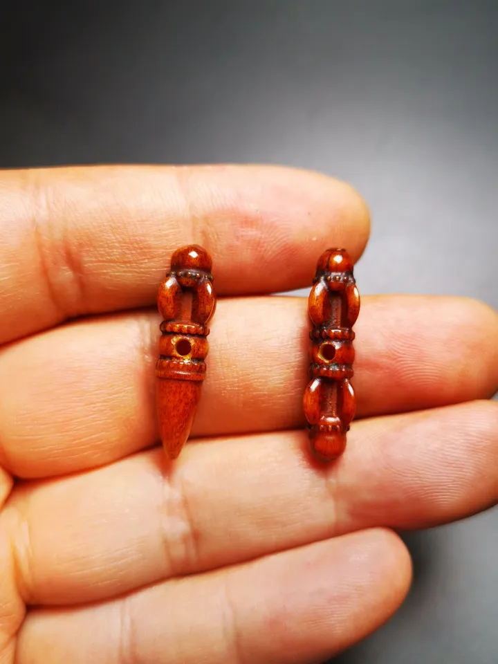 Gandhanra Tibetan Bone Carved Amulet Vajra and Kila(Dorje Phurba), Hand-Carved Pendant for Mala,Prayer Beads