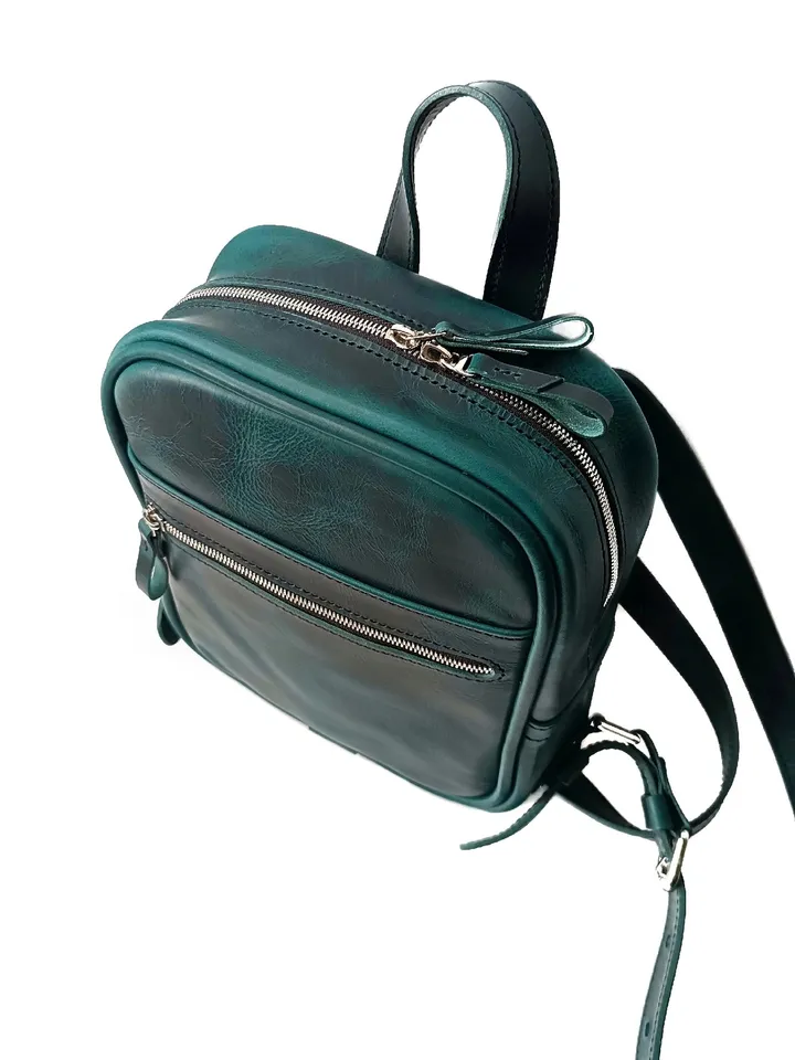 PDF Pattern of a city backpack made of leather - pattern of a leather backpack - Download PDF
