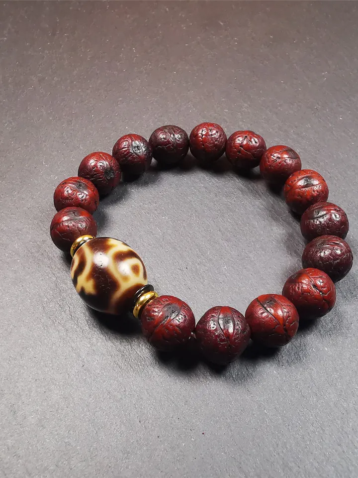 Gandhanra Unique Tibetan Dalo Dzi Bead Bracelet(30 Years Old), Treasure Vase Dzi with Old Bodhi Beads,Fit for 15-19cm Wrist