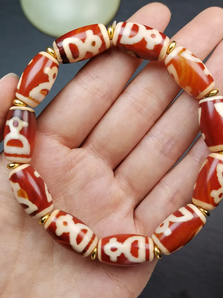 Gandhanra Tibetan Fire Agate Dzi Bead Bracelet, 18× 10mm Red Wealth God Dzi Wrist Mala, God of Wealth Amulet Bracelet
