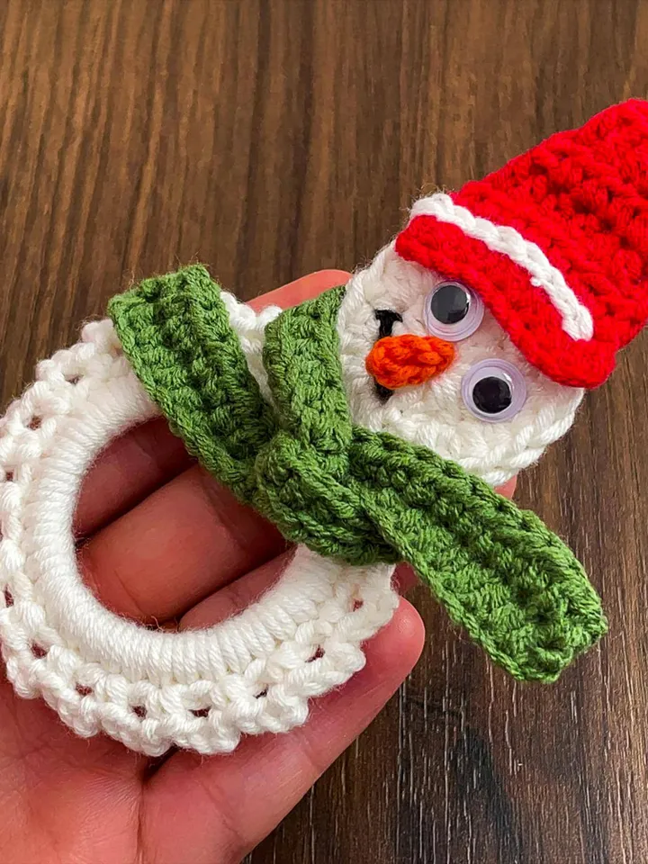 Snowman Wreath Crochet Pattern, Christmas Ornament PDF Tutorial, DIY Holiday Décor, Beginner-Friendly Festive Craft, Handmade Decoration