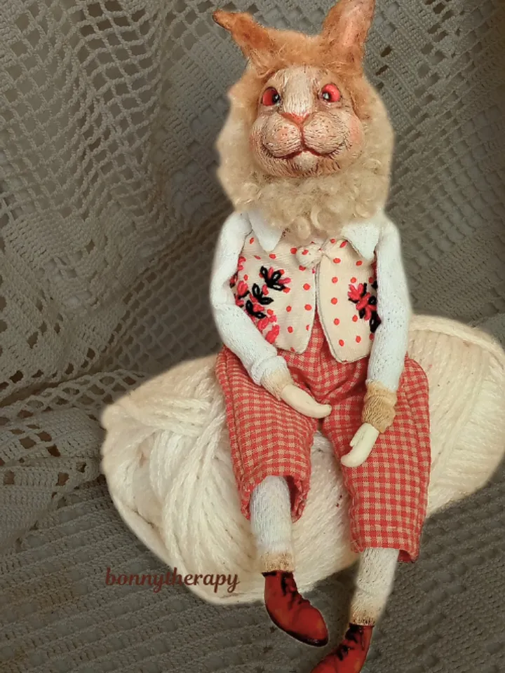 quirky bunny 5.1 inches sitting, made in mixed media.