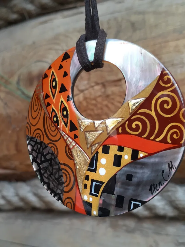 Elegant Abstraction: Mother-of-Pearl Ring Pendant with Gustav Klimt Inspired Art, Hand-painted miniatures in the style of Great Painters