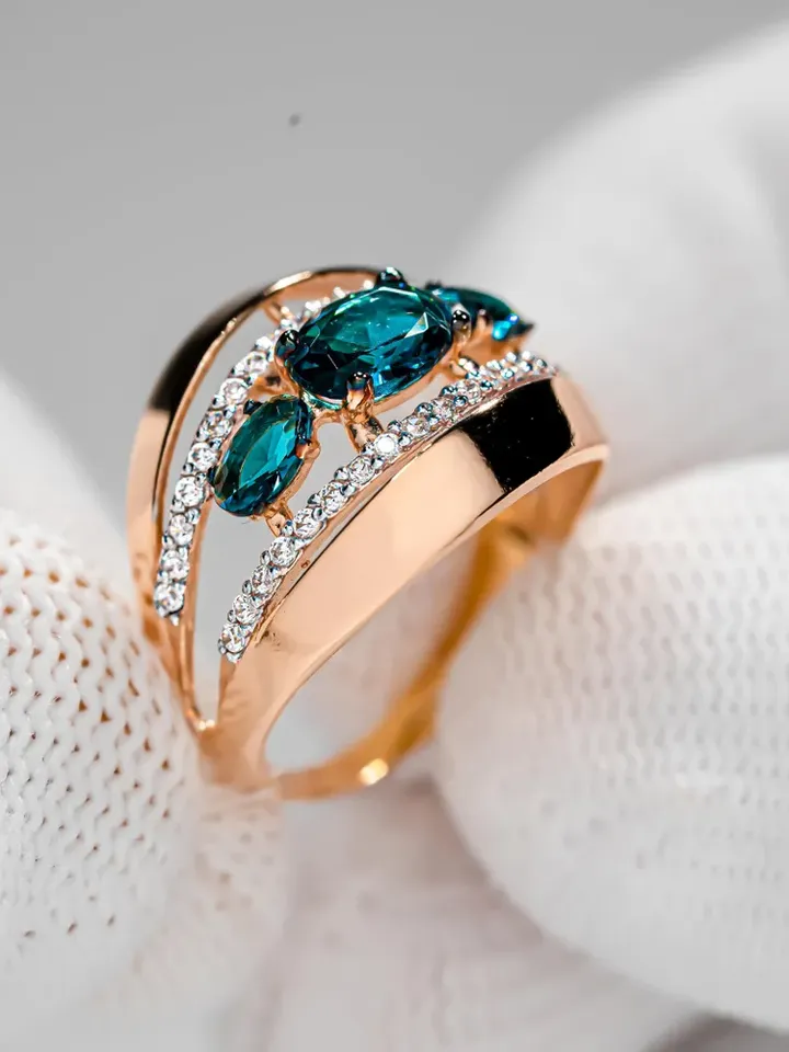 Ring Silver gold plated 925 assay value with topaz and cubic zirconia