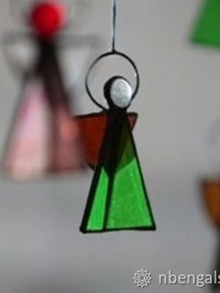 Glass Angel, Tiffany Stained Glass Angel, Handmade Glass Angel Ornament, Tiffany-Style Angel Figurine, Stained Glass Angel Decoration, Glass Angel Suncatcher