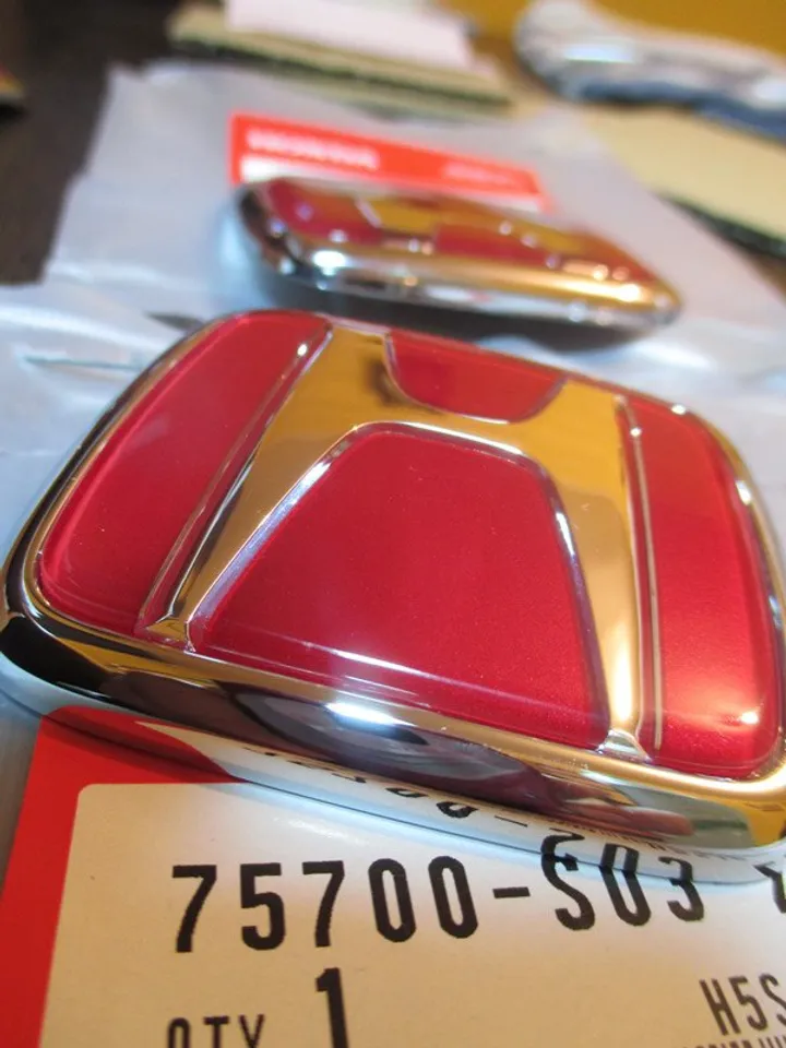 Front & Rear Emblems H red Genuine JDM Honda Civic Ek9 Type-R 96-00 (EG 92-95)